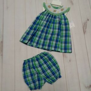 Petit Ami Smocked turtle set